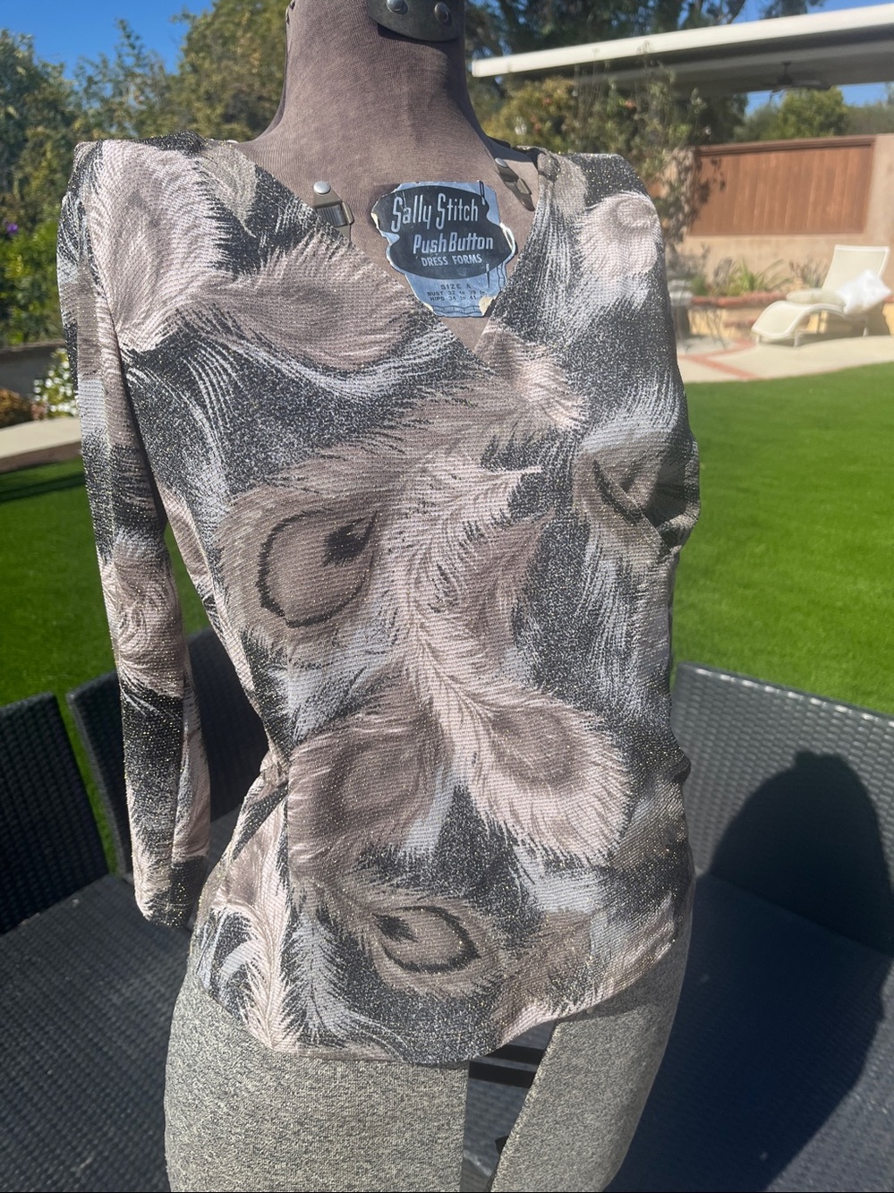 VTG AGB Byer California metallics shimmer peacock print faux wrap stretch top M